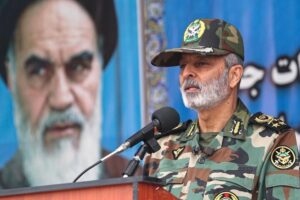فرمانده نیروی های مسلح