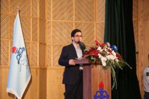 عظیمی فر
